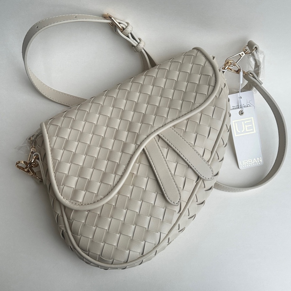 NWT Urban Expressions Cream Woven Saddle Crossbody/Shoulder Bag